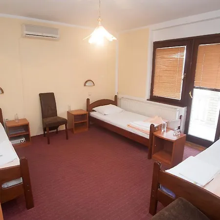 Hotel Extra Lion Md